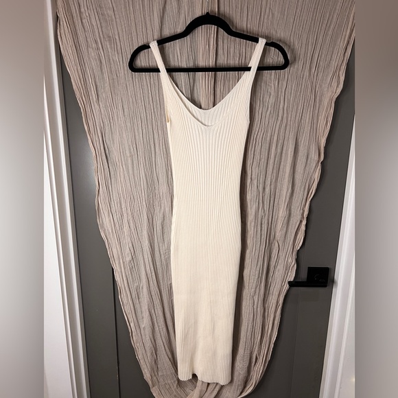 Abercrombie & Fitch V-Neck Slip Midi Sweater Dress -  XXS - Picture 2 of 3